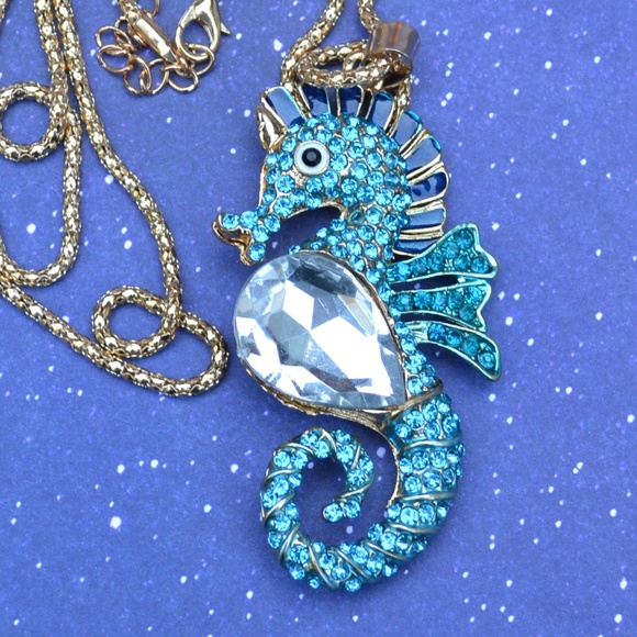 Jewelry - NWOT Rhinestone and Gold Tone Seahorse Necklace